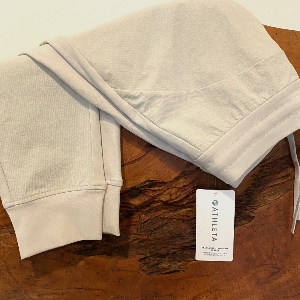 Athleta Headlands Hybrid Mid Rise Jogger